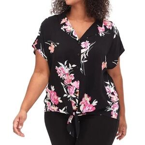 #75 Torrid 1 Black/pink Floral Tie Front Challis Top